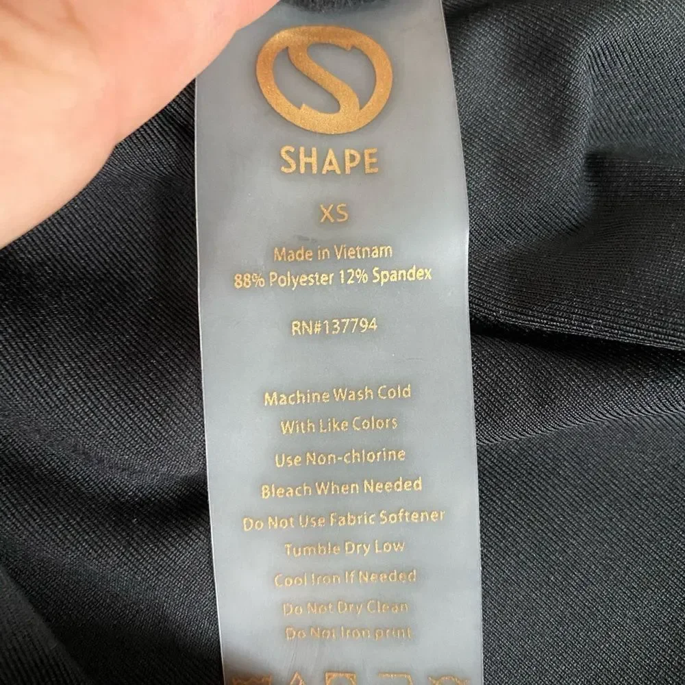 Shape | Performance Zip Neck top - Picture 9 of 16